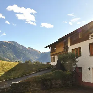 Haus Alpengluehn Apartment